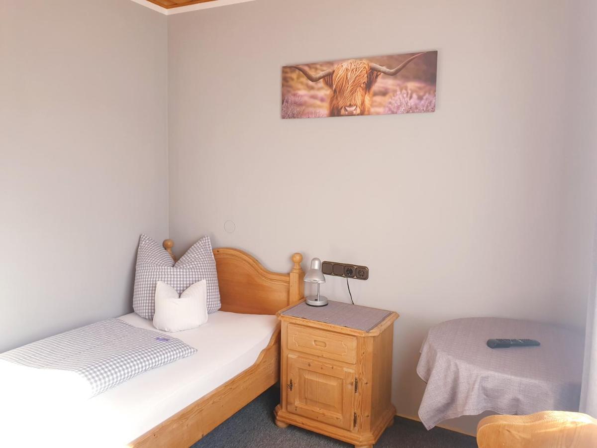 Pension Zum Krug, Messe Muenchen Hergolding Экстерьер фото